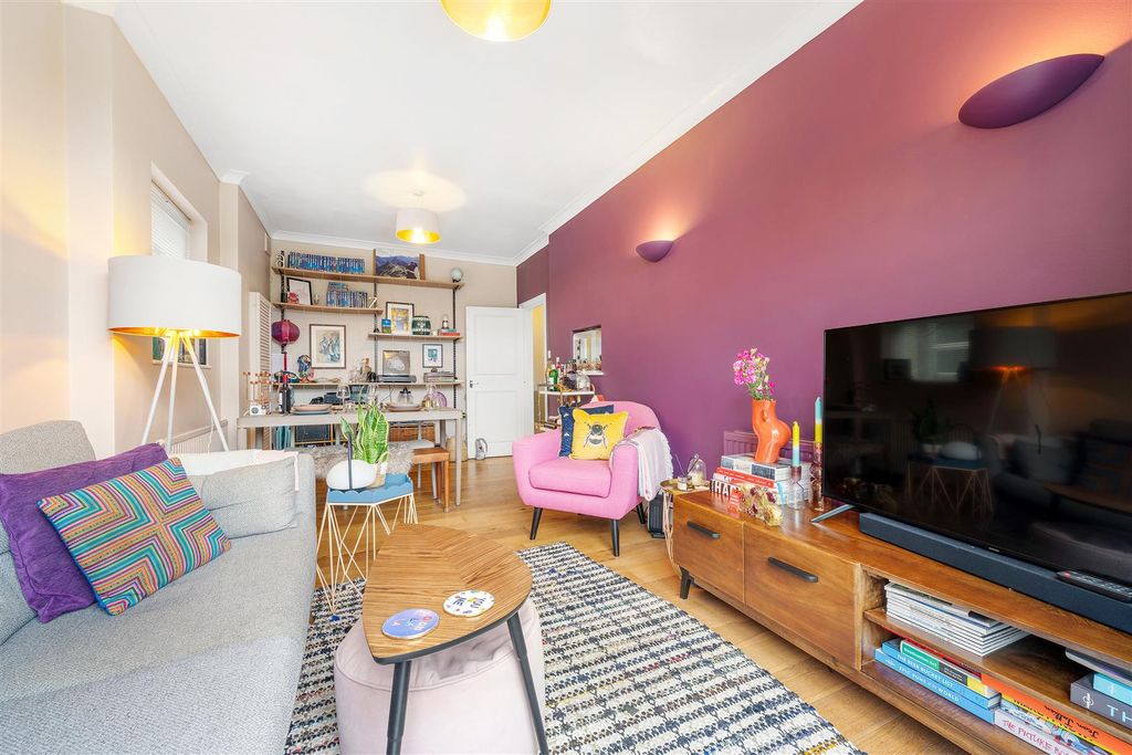 Property photo 2 of 13 Samos Road-12.Jpg