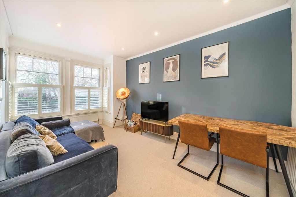 Property photo 2 of 7