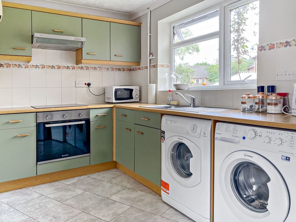 Property photo 2 of 31