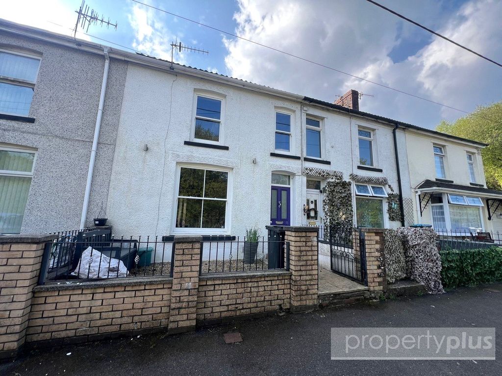 Property photo 1 of 15 Picture No. 02