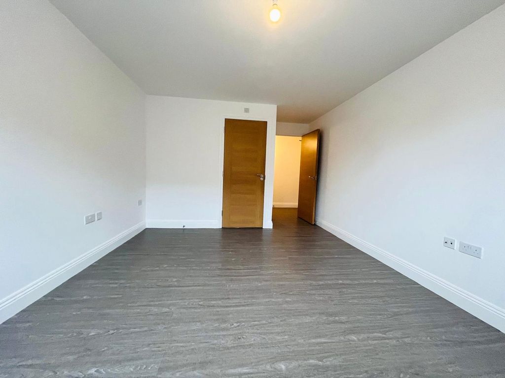 Property photo 2 of 12 Picture No. 07