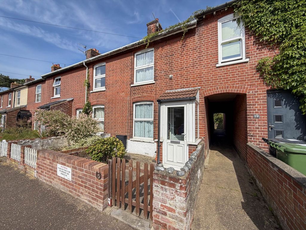 Property photo 1 of 17