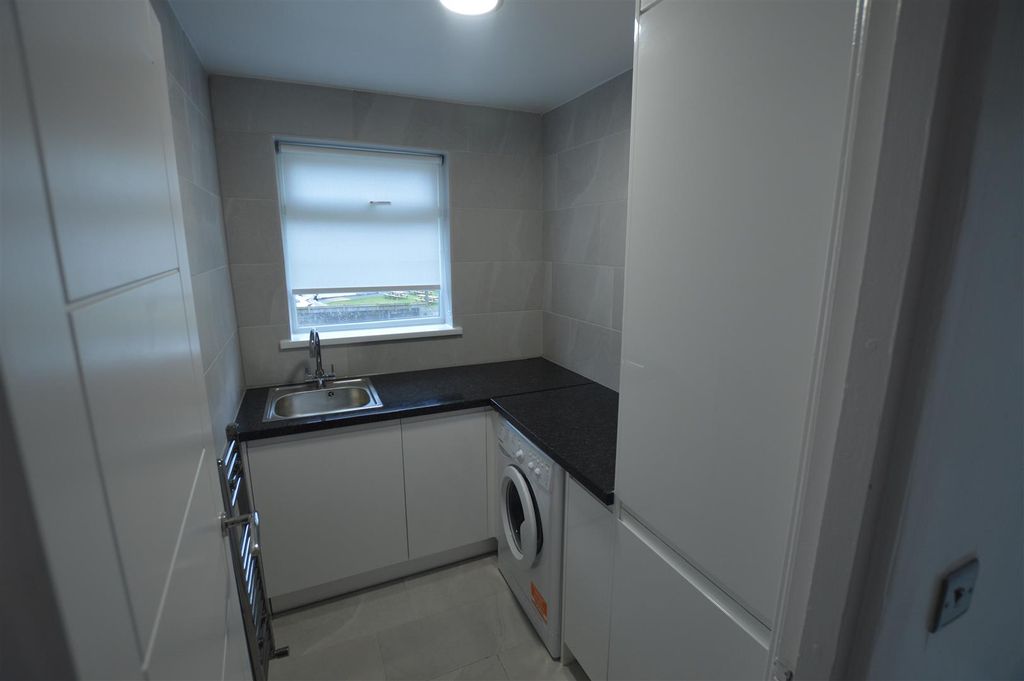 Property photo 2 of 7 Dsc_0082.Jpg