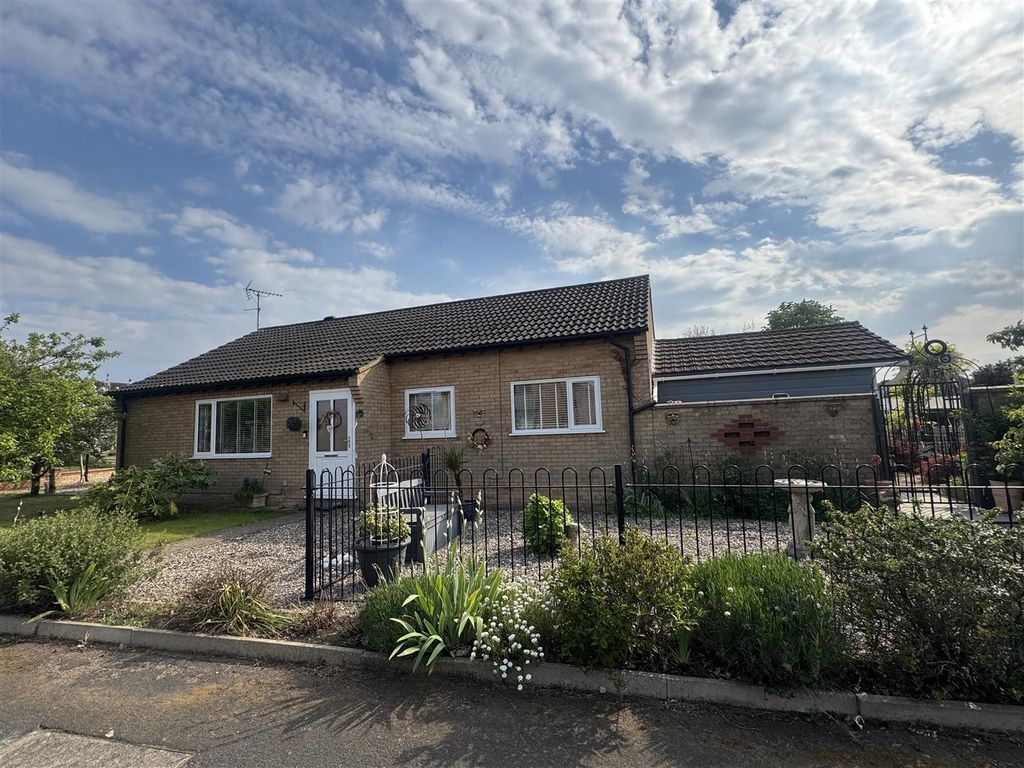 Property photo 1 of 14