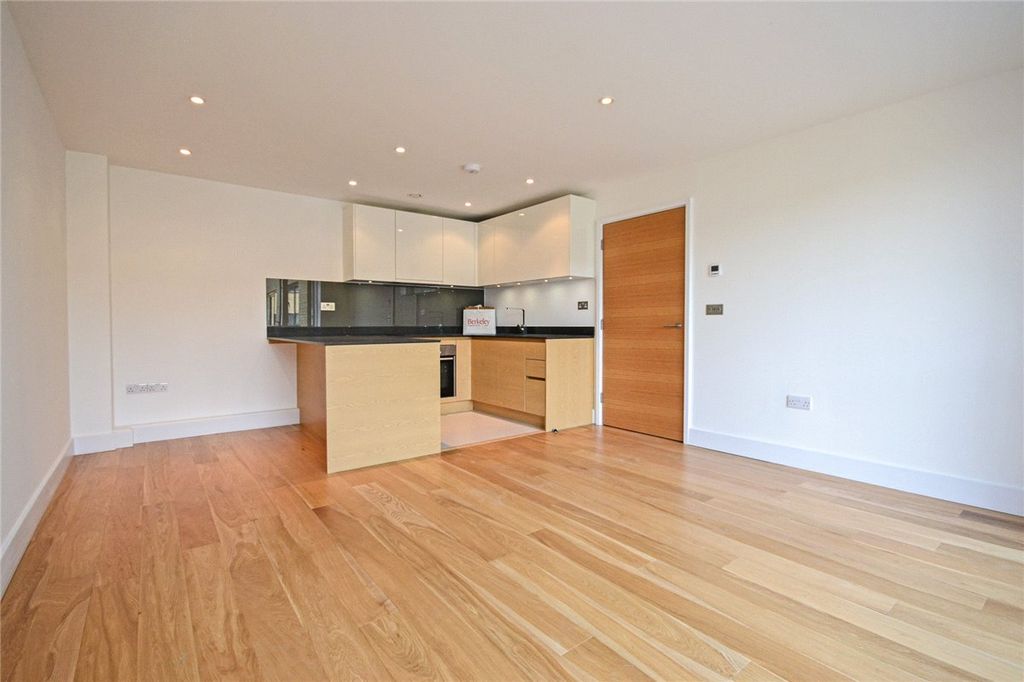 Property photo 3 of 11 Picture No. 31