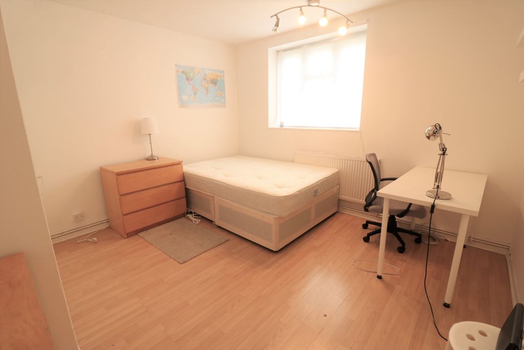 Property photo 3 of 9 5574822