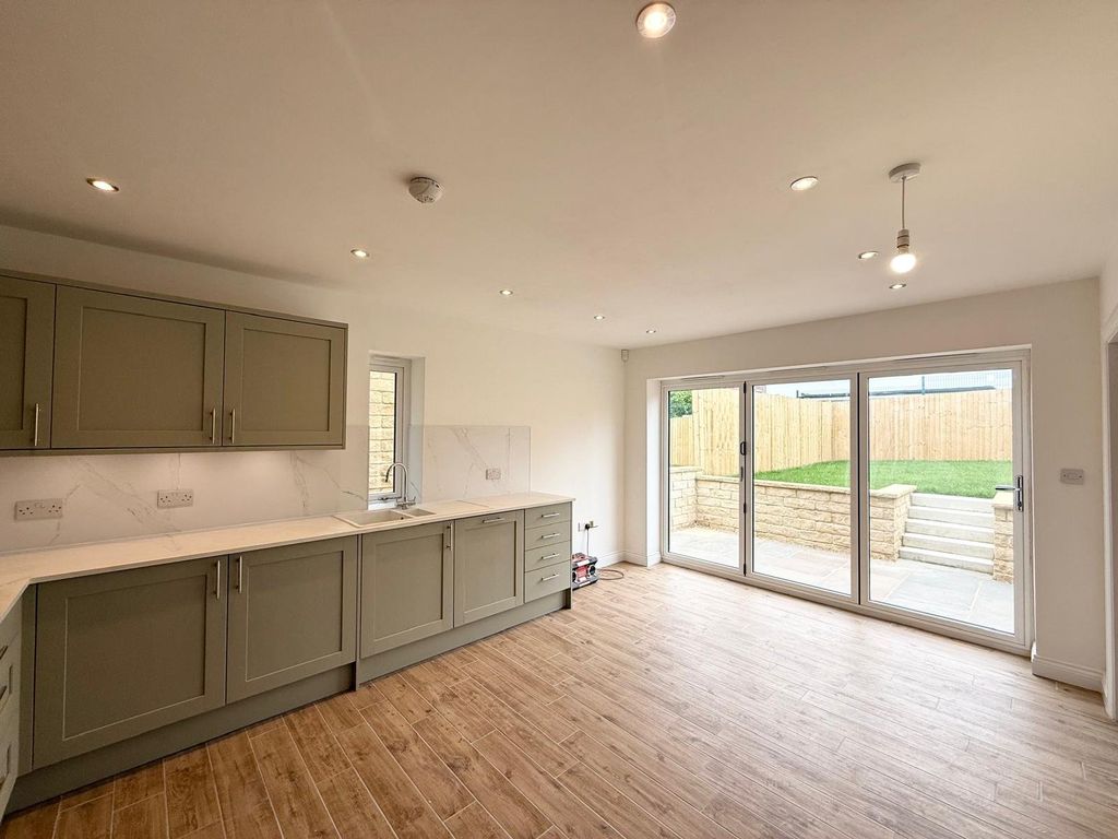 Property photo 2 of 20 Picture No. 04