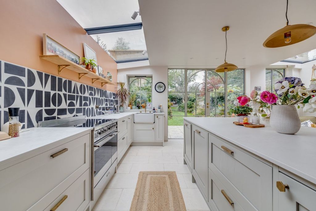 Property photo 3 of 26