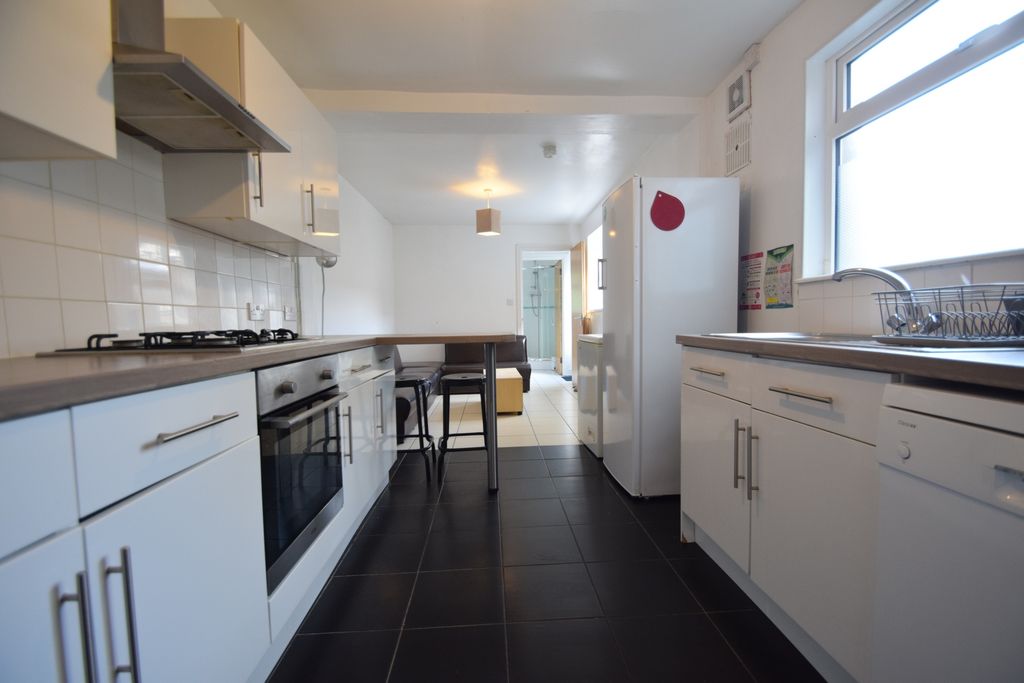 Property photo 1 of 13 Photo 10