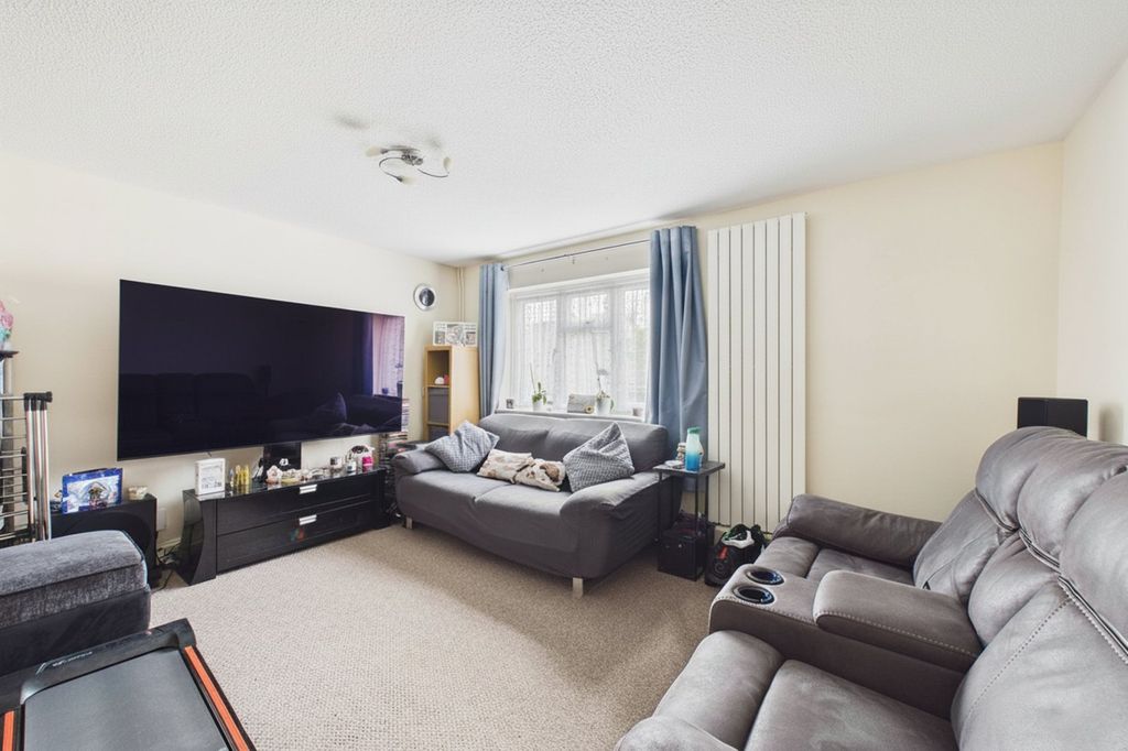 Property photo 2 of 15 Picture No. 02