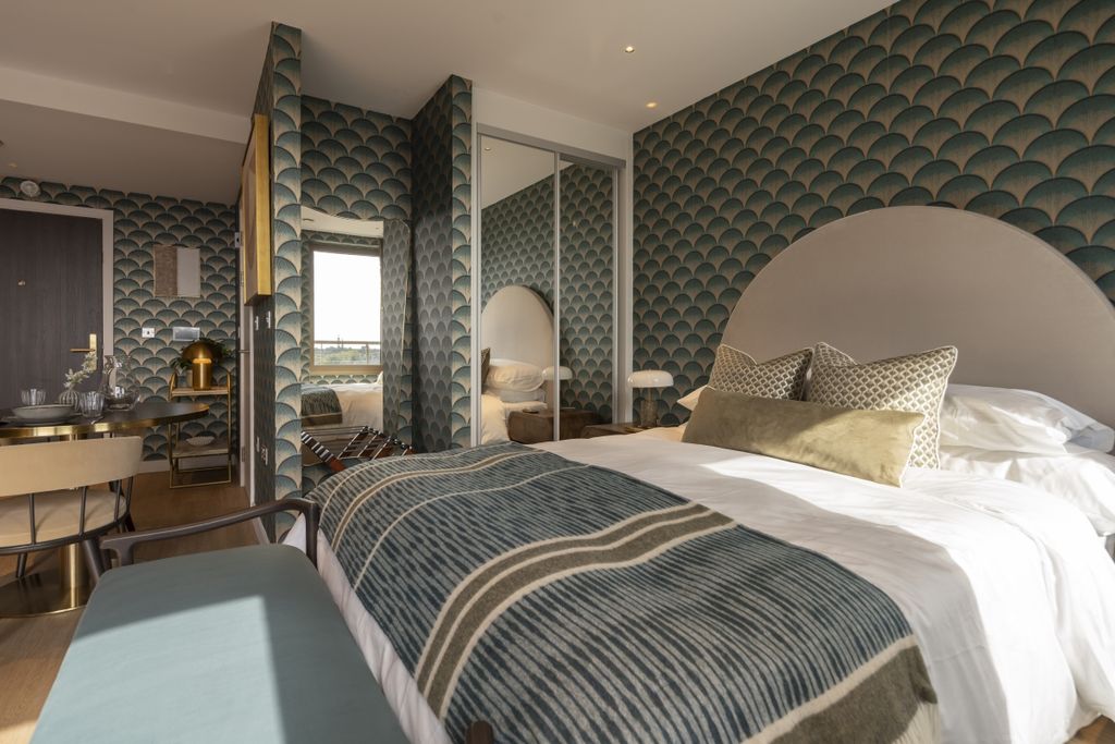 Property photo 3 of 13 MC4194-9678-Hr