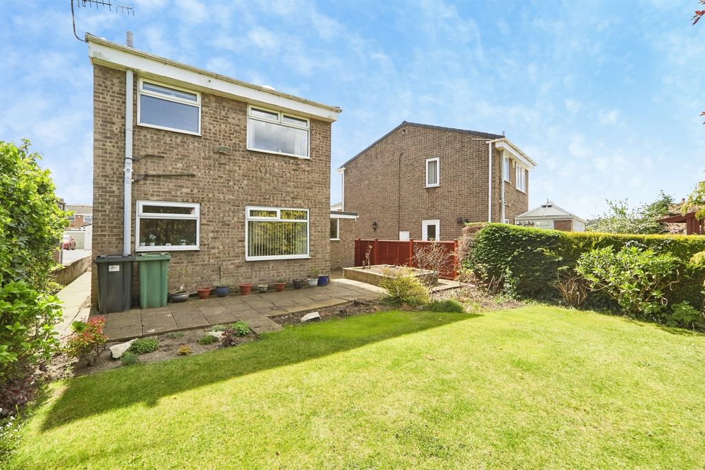 Property photo 2 of 19