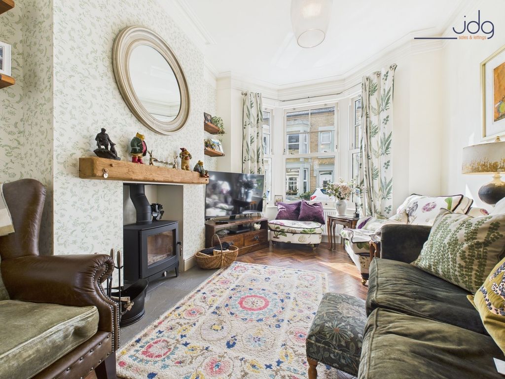 Property photo 2 of 16 Sitting Room