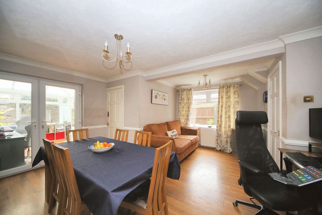 Property photo 3 of 21