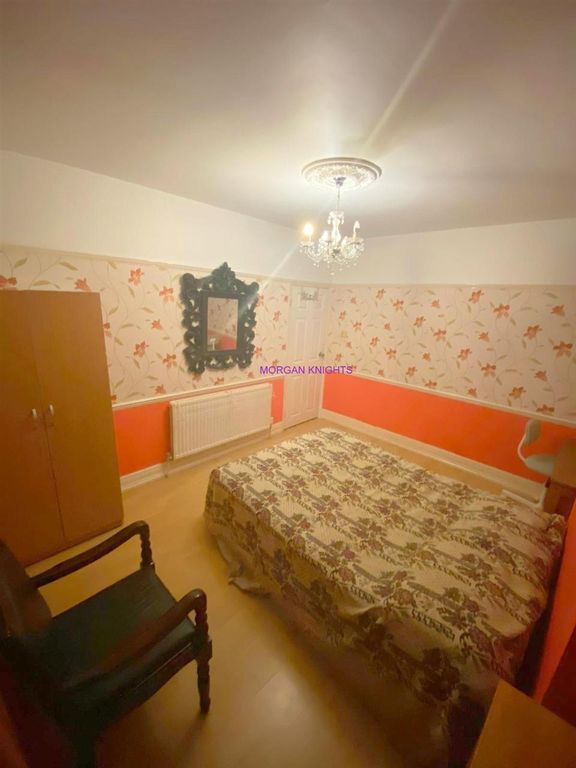 Property photo 2 of 3