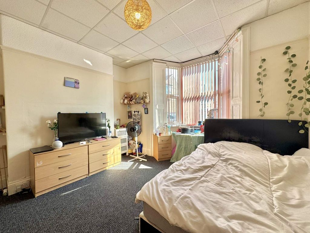 Property photo 2 of 14 Not Specified