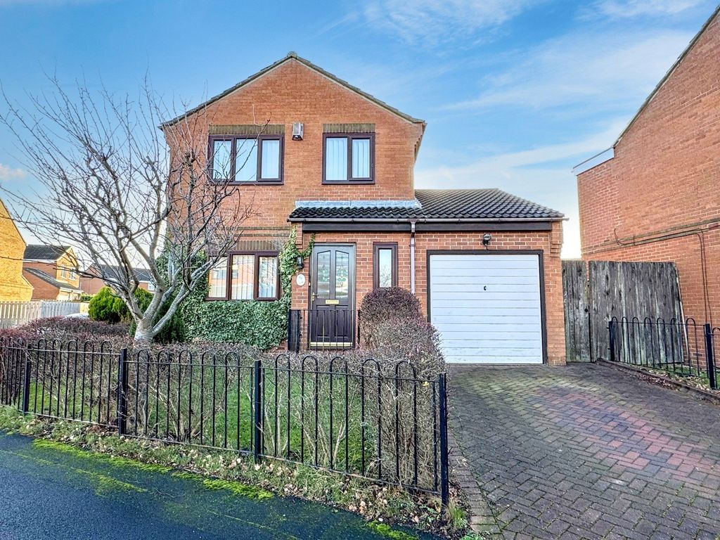 Property photo 1 of 3