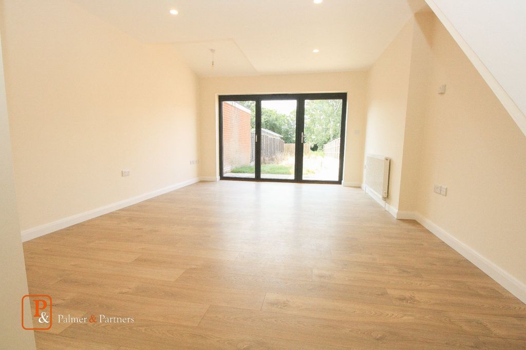 Property photo 3 of 11 Reception Room