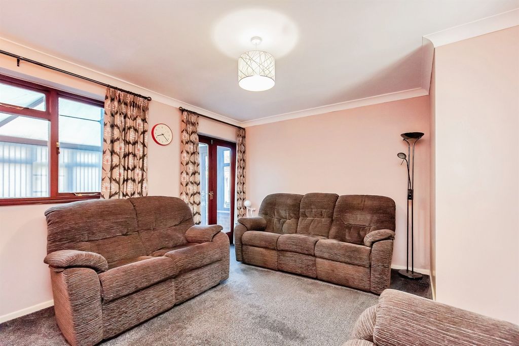 Property photo 2 of 15