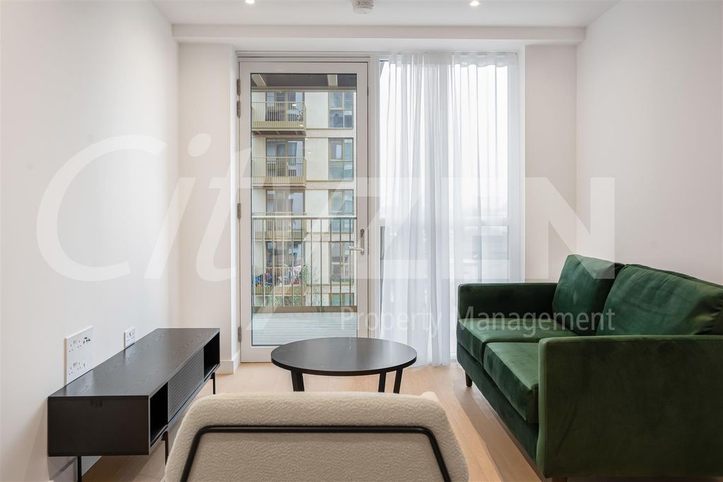 Property photo 1 of 31 Reception (Same Flat Type)