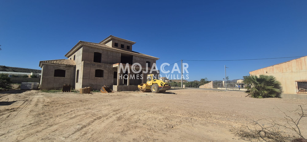 Property photo 3 of 35