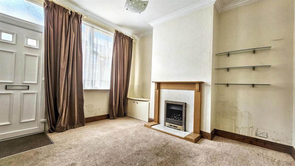 Property photo 2 of 10 1000091639.Jpg