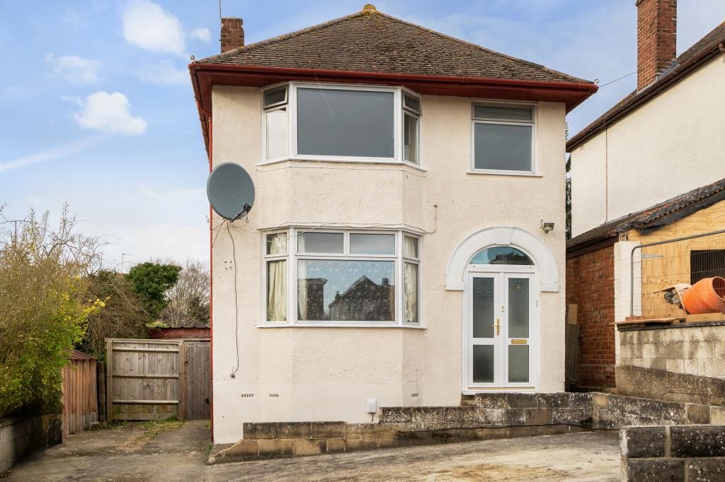 Property photo 1 of 10 External Front