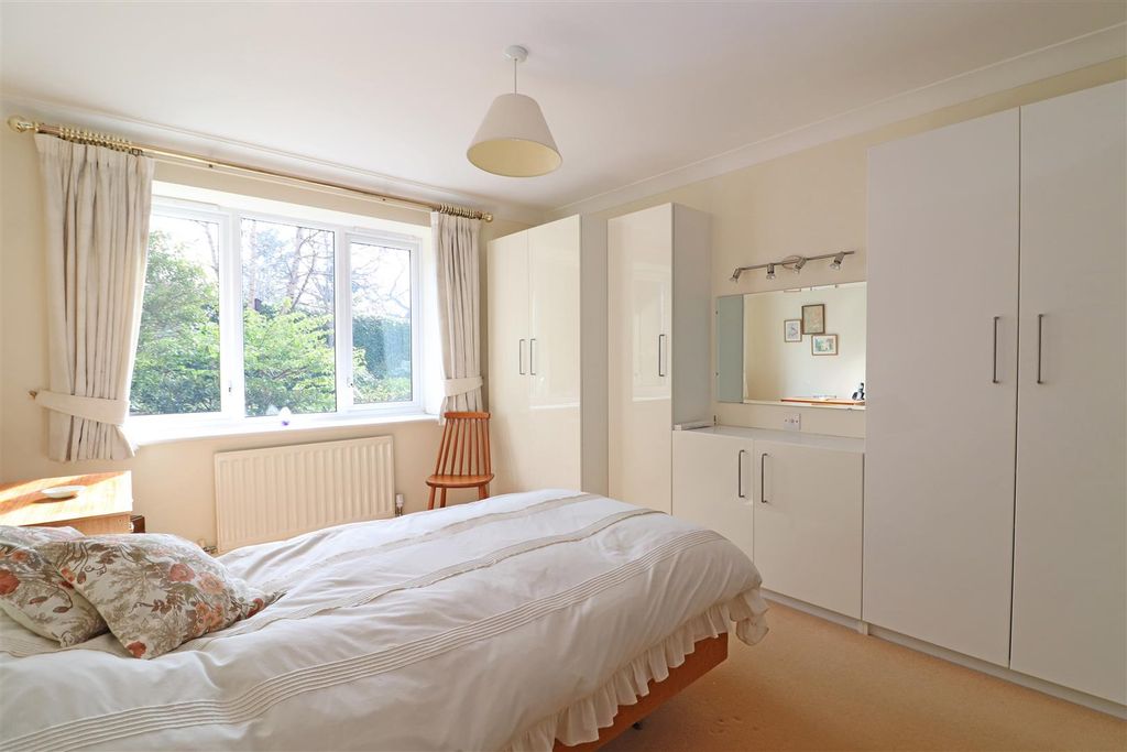 Property photo 3 of 15