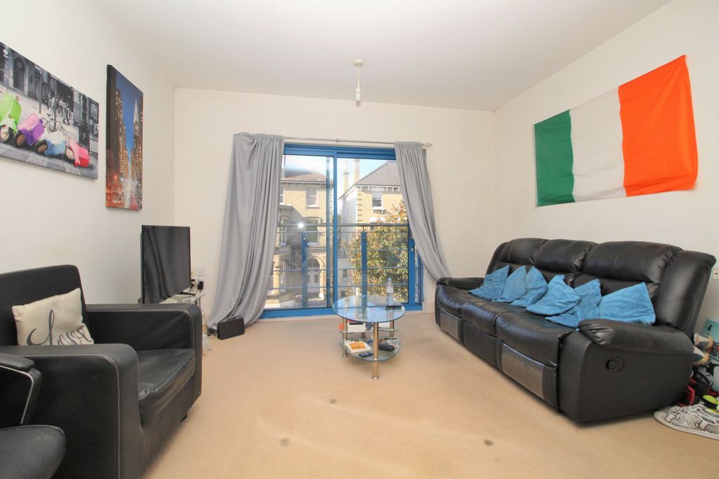 Property photo 3 of 15