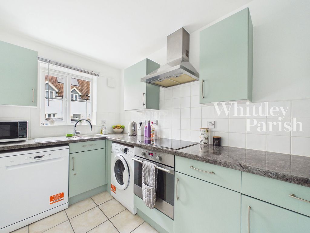 Property photo 3 of 11