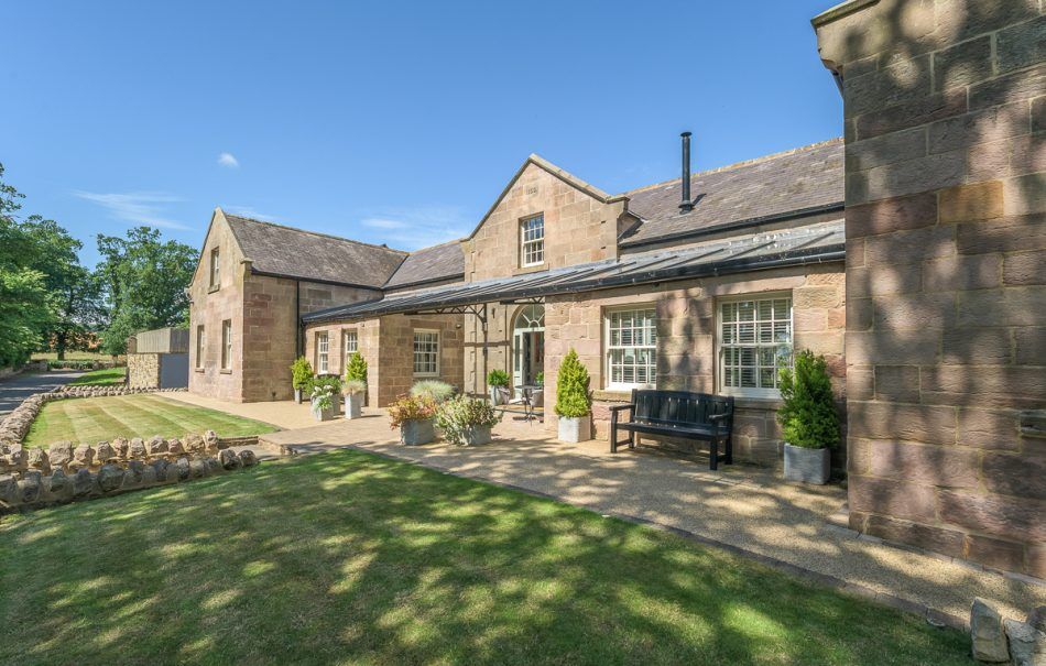 Property photo 3 of 60