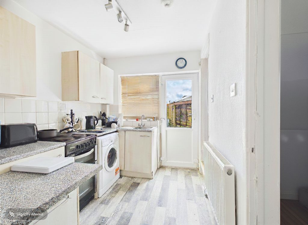 Property photo 3 of 7 Cam04425G0Pr0394Still001001