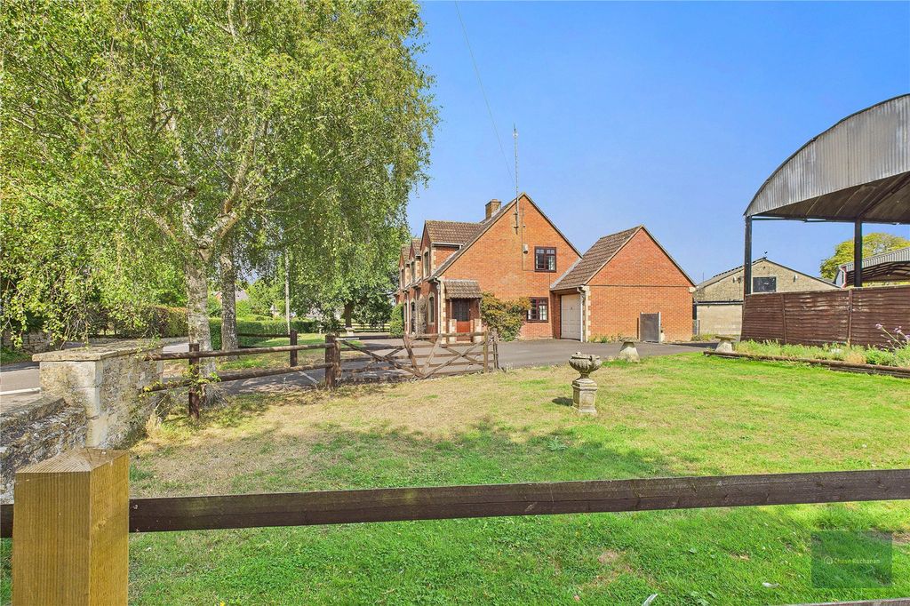 Property photo 2 of 46 Picture No. 04