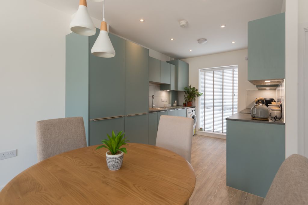 Property photo 2 of 25 Dining Area