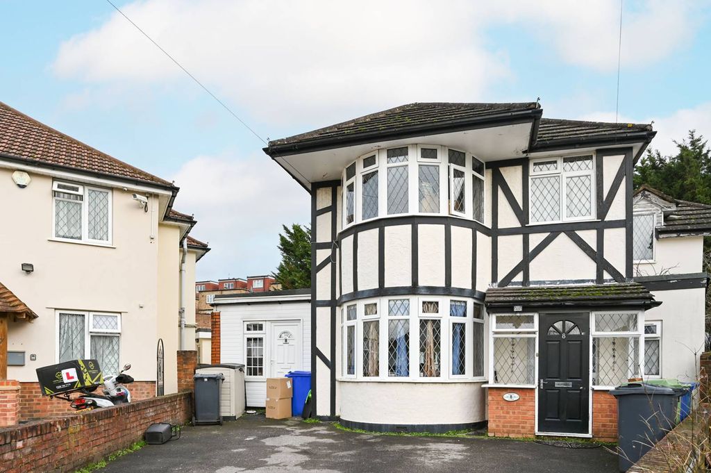 Property photo 2 of 10