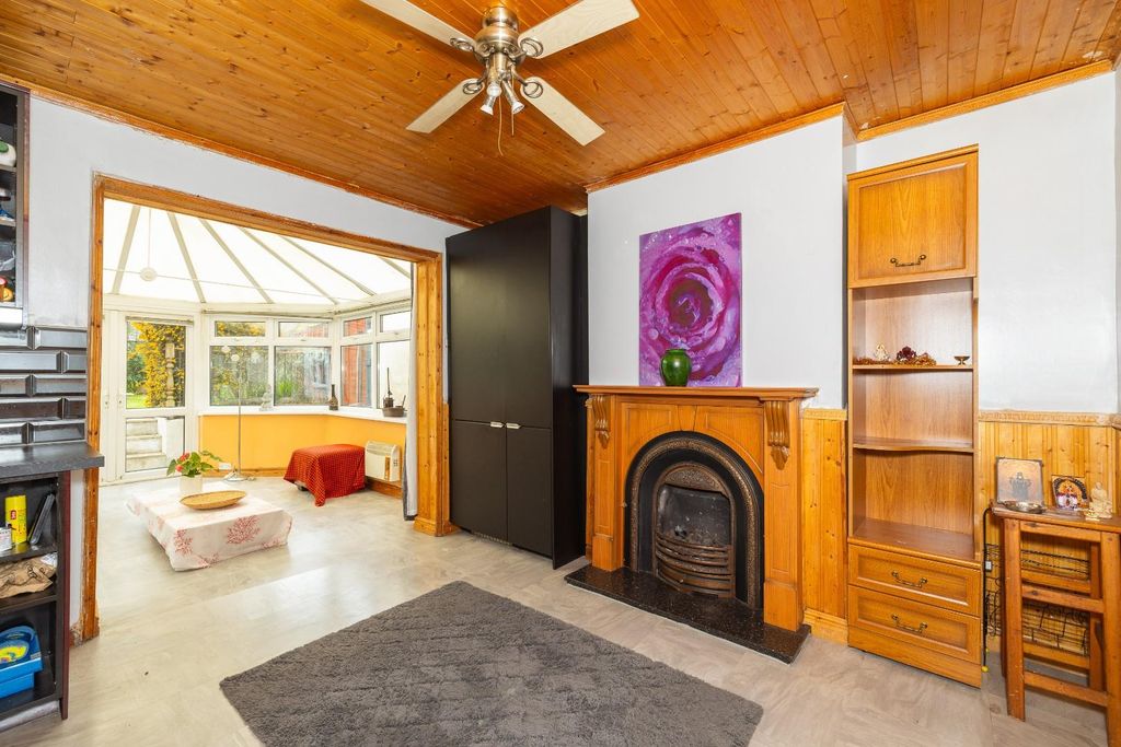 Property photo 1 of 37 Char9328.Jpg