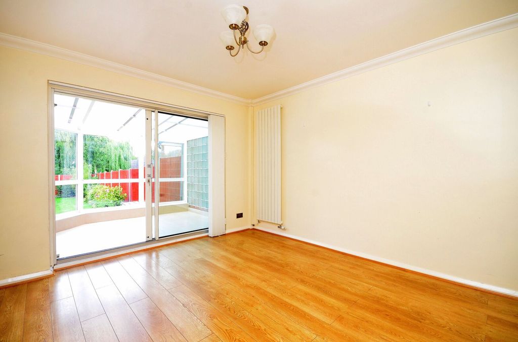 Property photo 3 of 15
