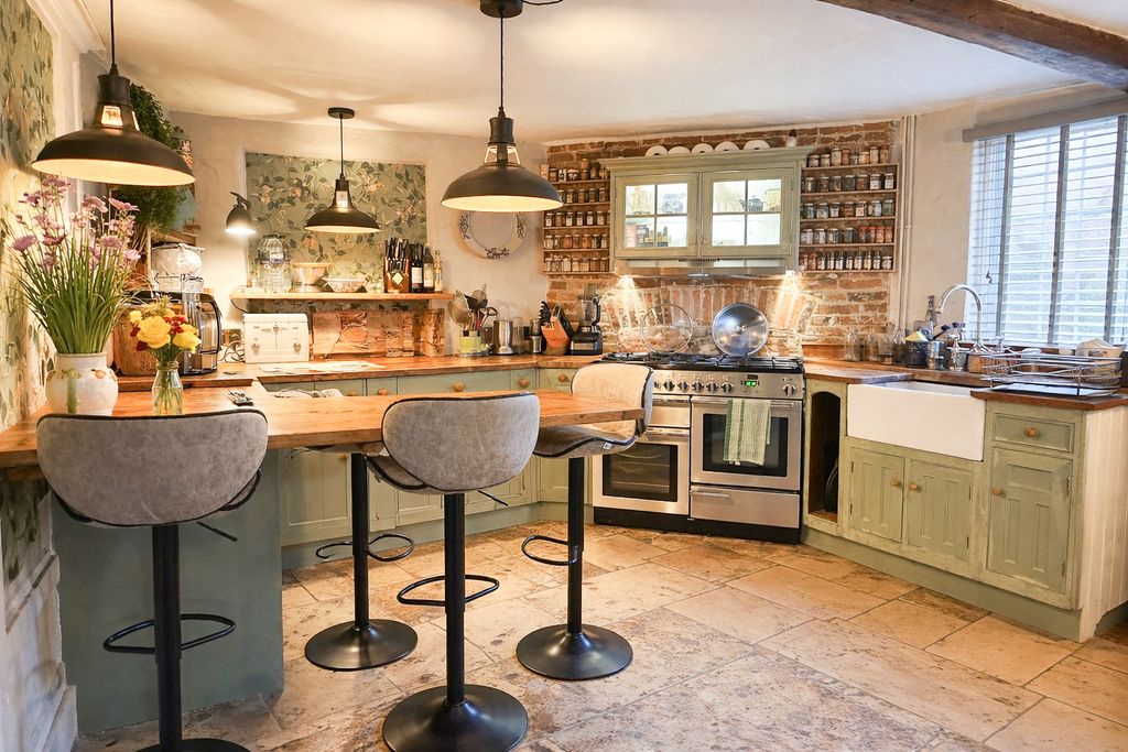 Property photo 2 of 32 2.Jpg