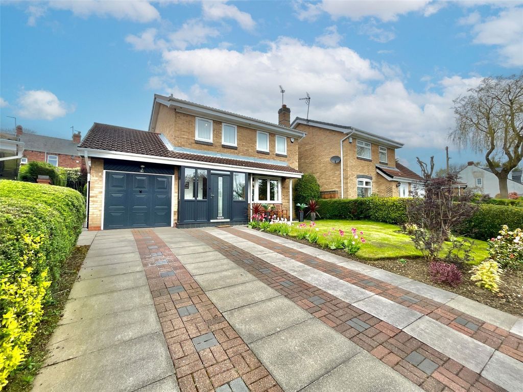 Property photo 1 of 14 External