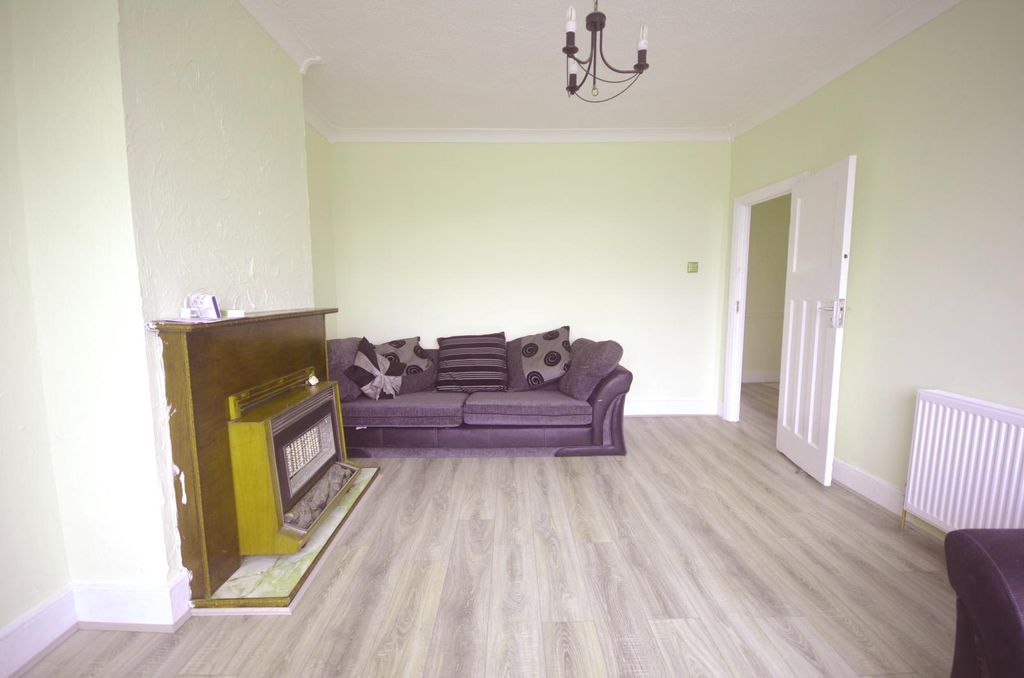 Property photo 1 of 10 One Bedroom First Floor Flat