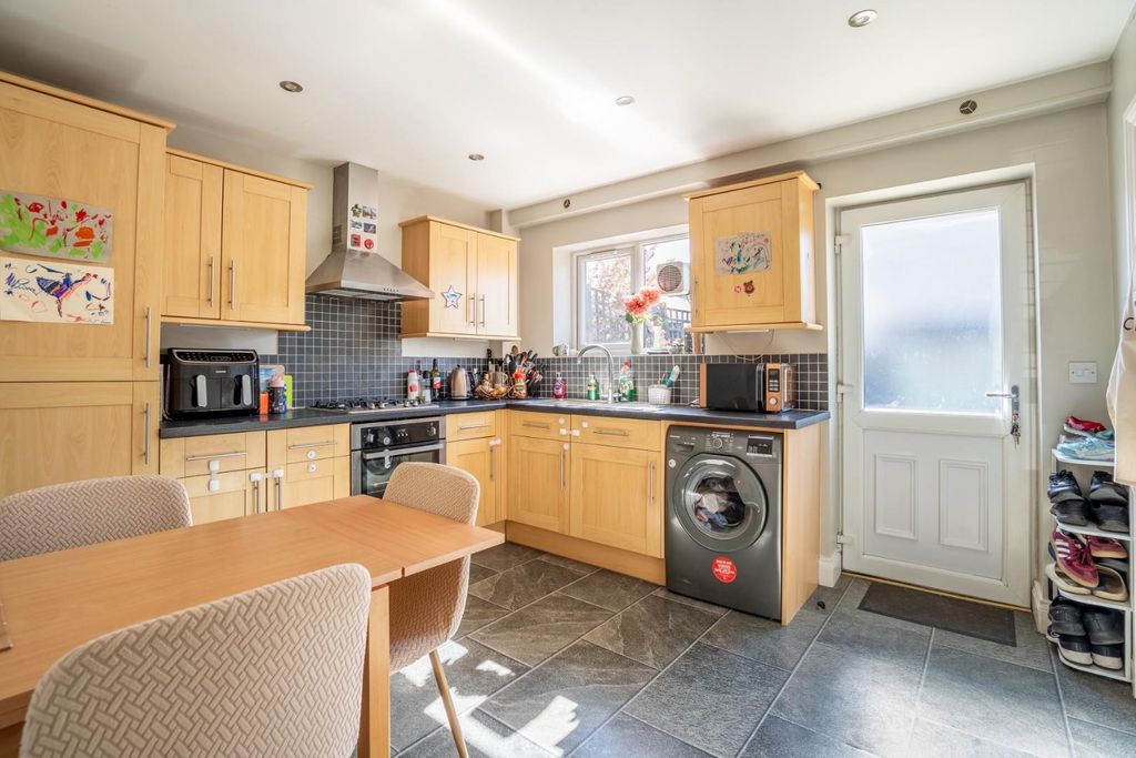 Property photo 3 of 11 Spc-2.Jpg