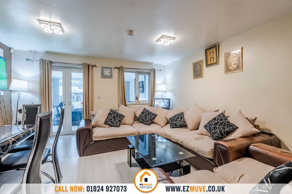 Property photo 3 of 21