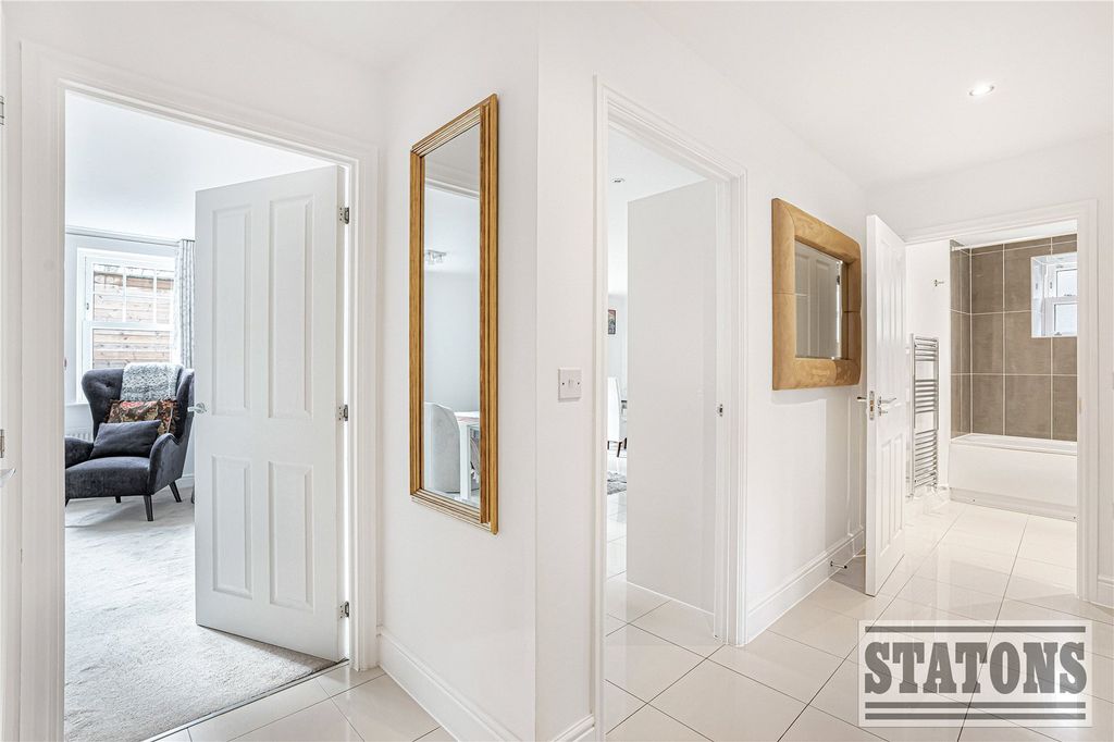 Property photo 2 of 14 Picture No. 05