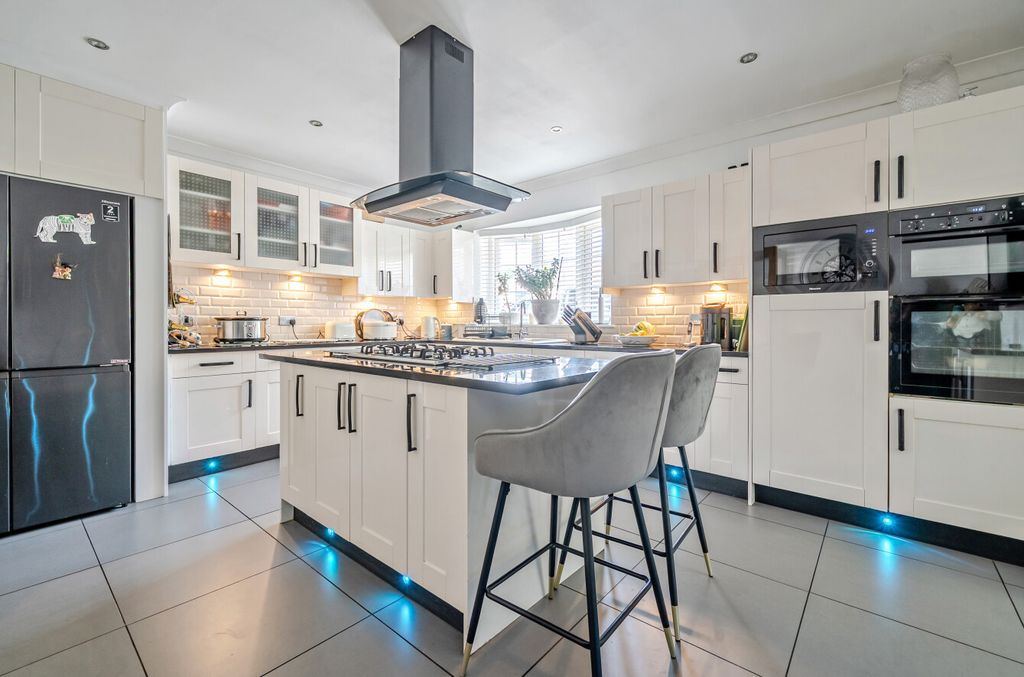 Property photo 3 of 26 1487053-20-6A4Fd6...