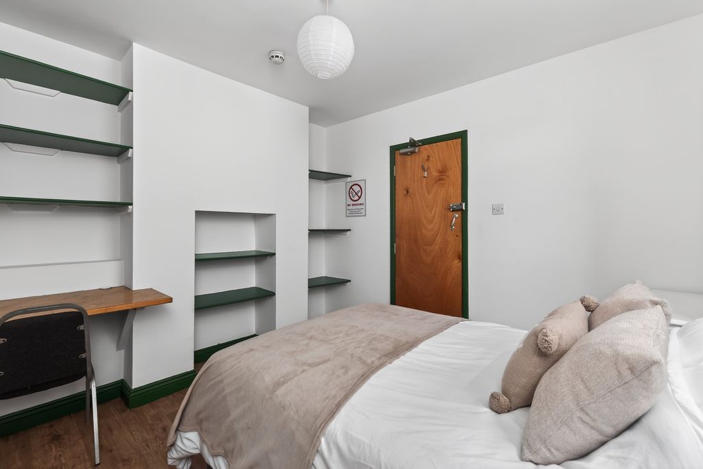 Property photo 2 of 6 0027