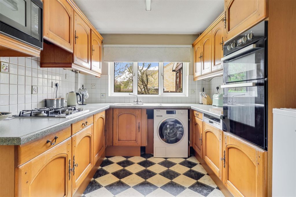 Property photo 3 of 24 Img (4).Jpg