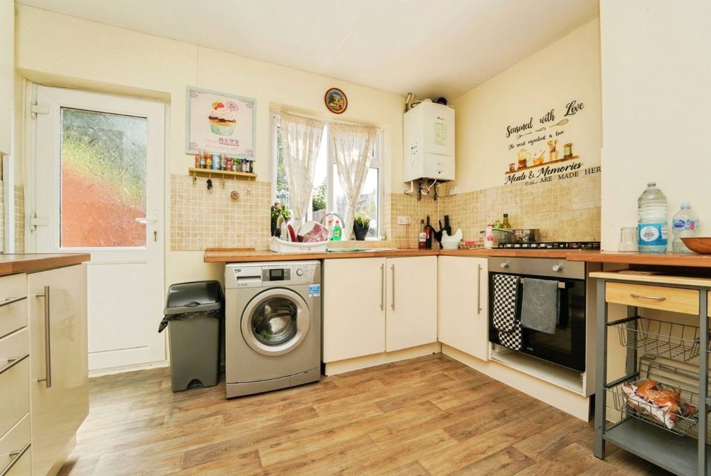 Property photo 2 of 9 Picture No. 06