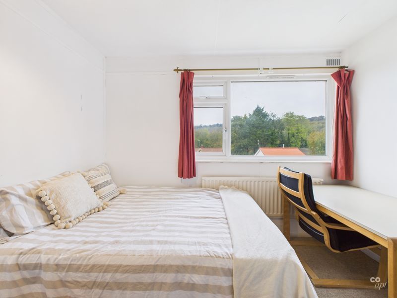 Property photo 2 of 17 Photo 12