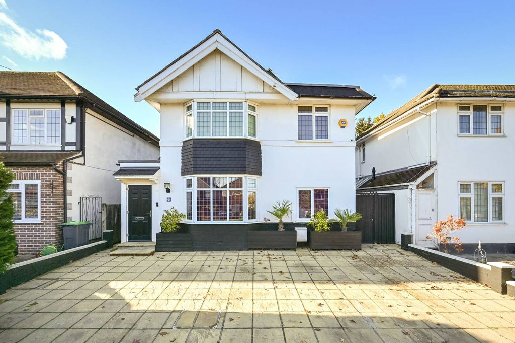 Property photo 2 of 15