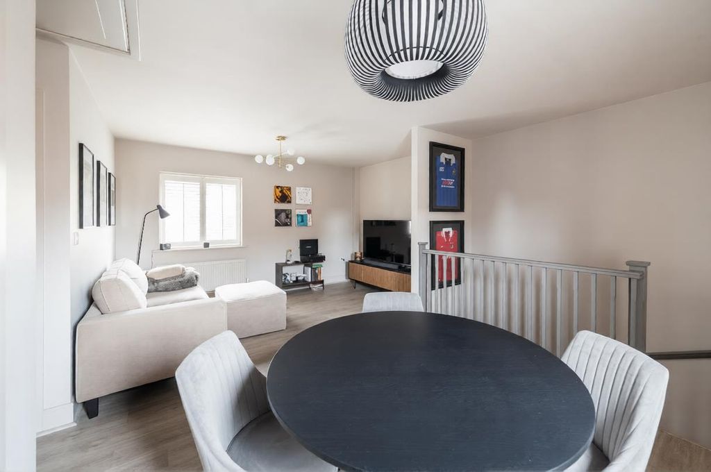 Property photo 3 of 10 Azs7Cdm3Anrmw0Cyp1Rrnkf3Br_Result_0.Png